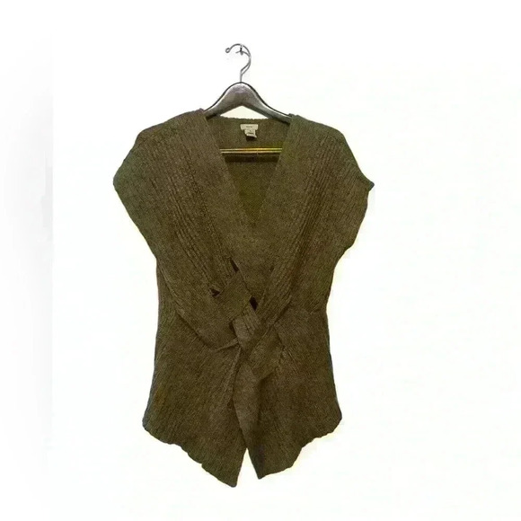 Esciô s uper soft short sleeve knit sweater exquisitely braided center for uniq… - Picture 1 of 4